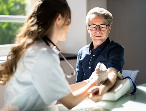 evde-kan-tahlili-hizmeti2